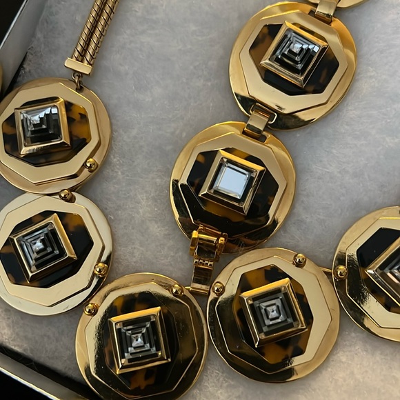 NWT Tortoise and Gold Necklace and Bracelet Set - Picture 5 of 9